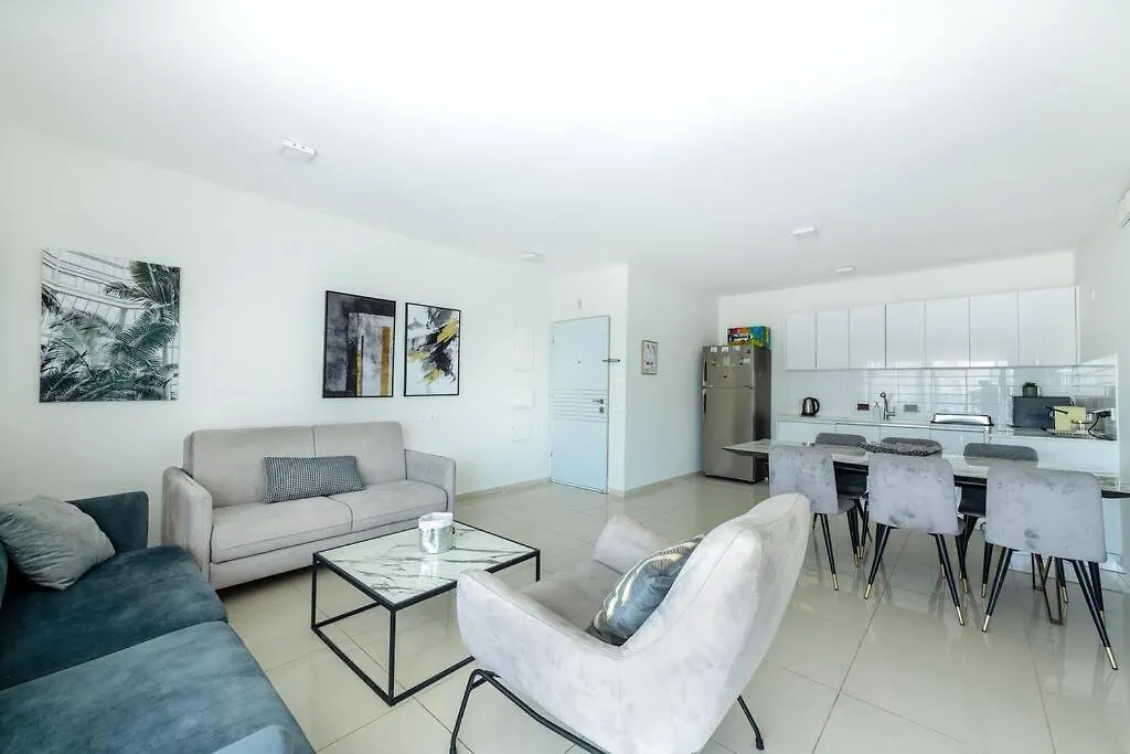 דירה אילת Pool Side Luxury Suite At Royal Park-New Listing