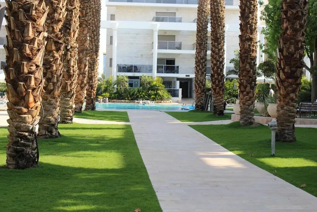 אילת Pool Side Luxury Suite At Royal Park-New Listing דירה