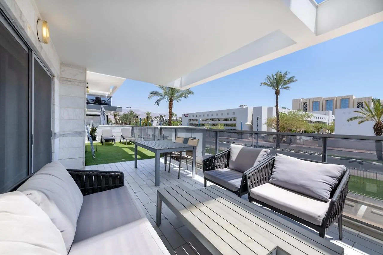 אילת Pool Side Luxury Suite At Royal Park-New Listing דירה